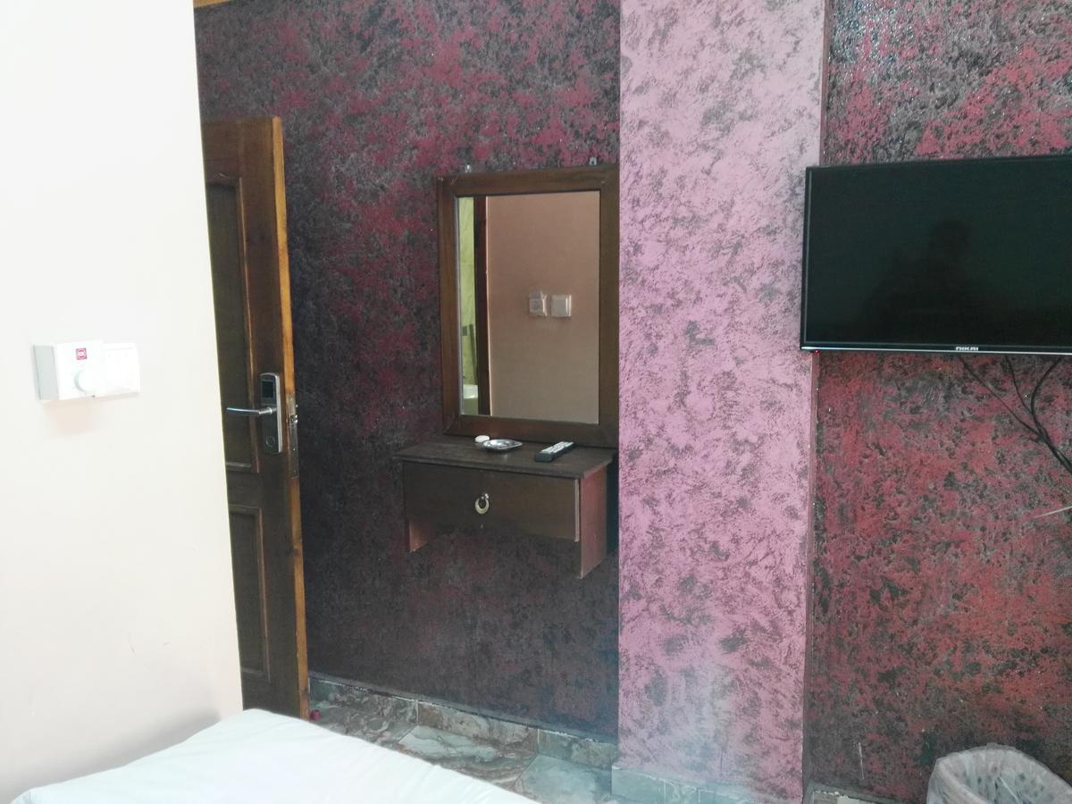 Sea Beach Hotel Акаба Экстерьер фото