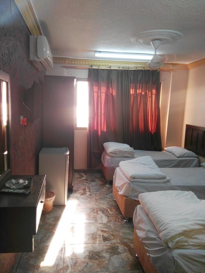 Sea Beach Hotel Акаба Экстерьер фото