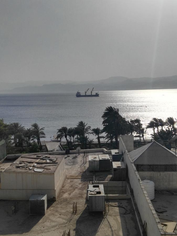 Sea Beach Hotel Акаба Экстерьер фото