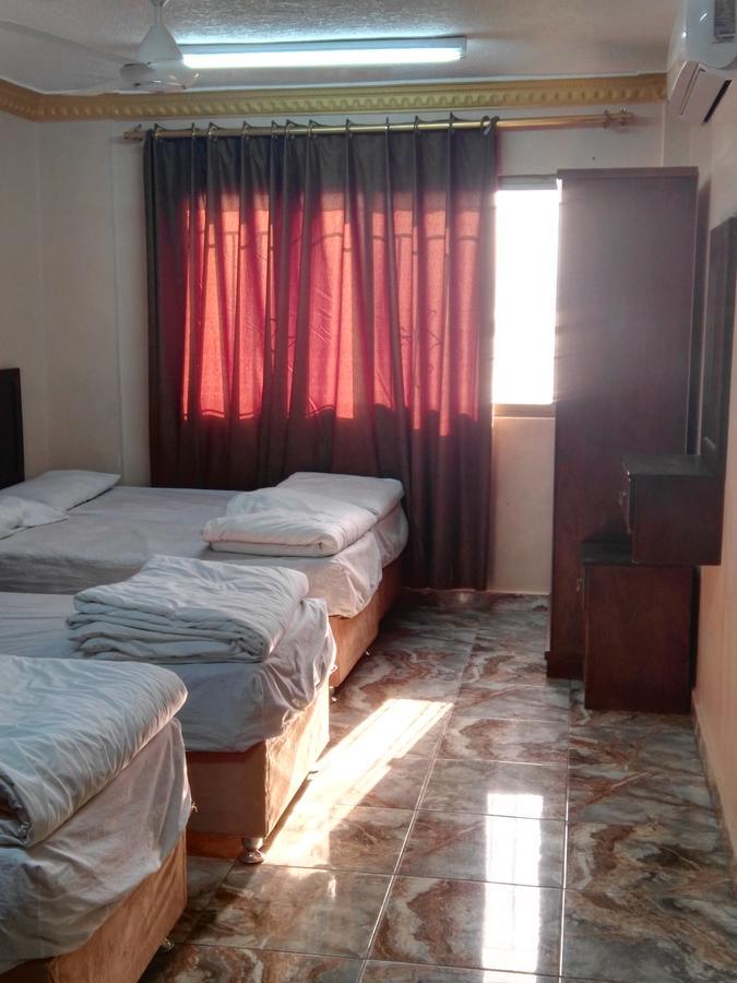 Sea Beach Hotel Акаба Экстерьер фото